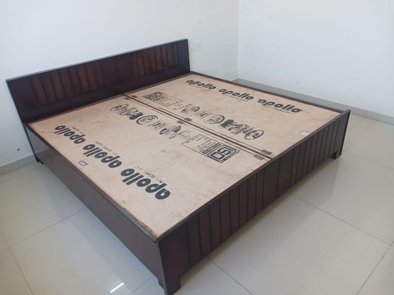 Plain Storage king size double bed